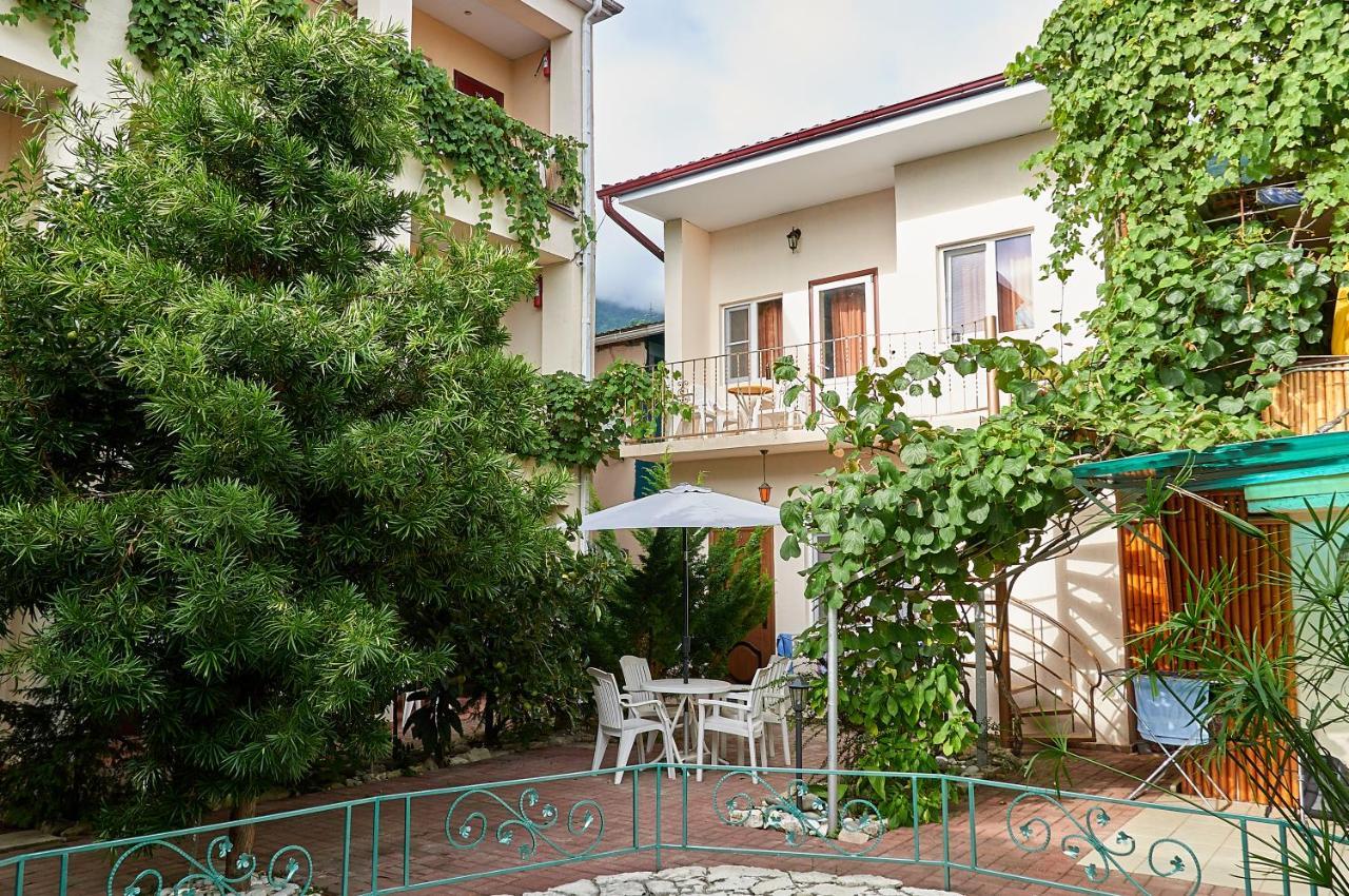 Hotel Marco Club Gagra Exterior foto