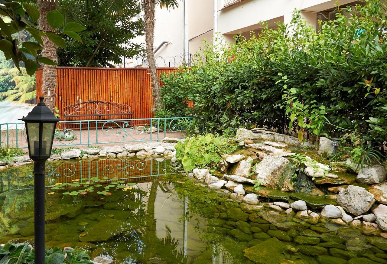 Hotel Marco Club Gagra Exterior foto